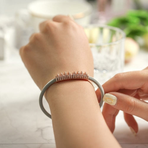 bEAUTIFUL GOLD SHINY PARALLEL CZ BANGLE