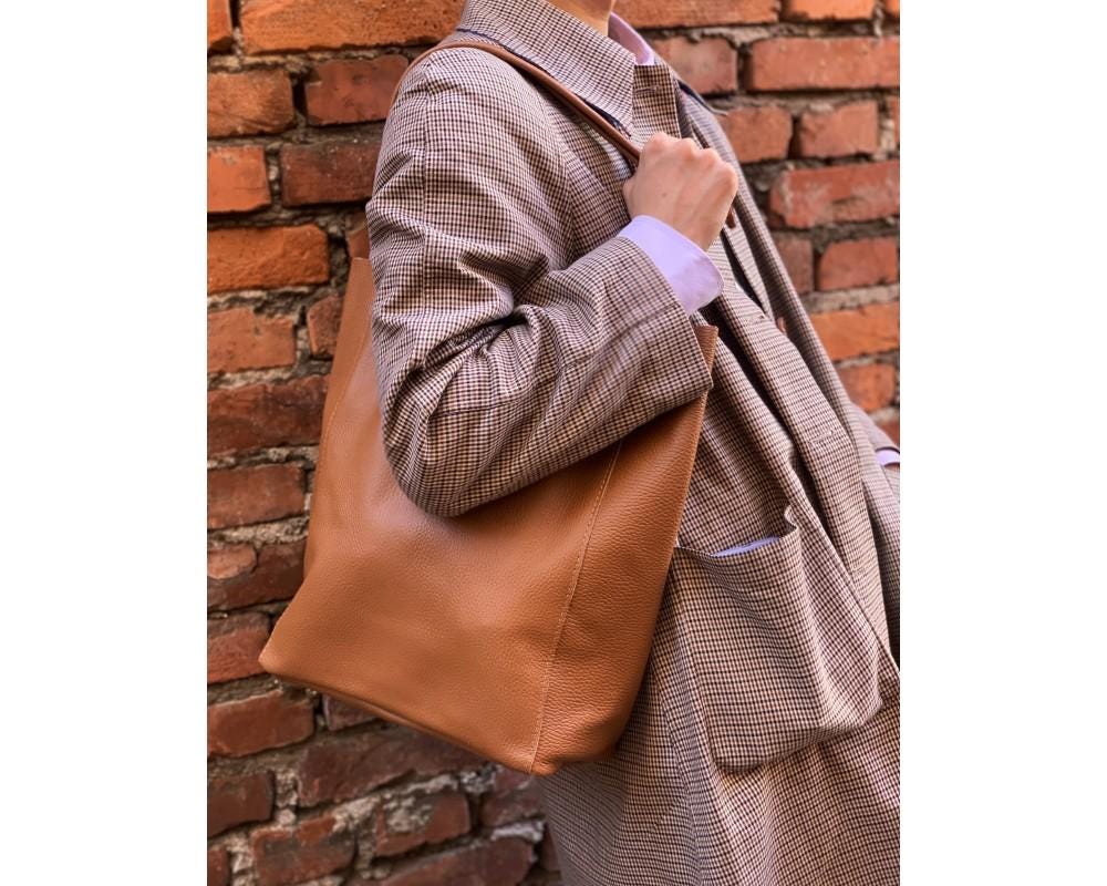 Basic and Beautiful Leather Tote Handmade in Made in Italy. Available in Many Colors