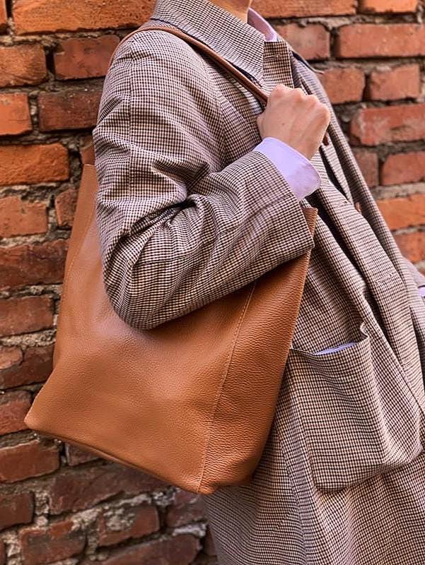 Pebbled Leather, Lightweight Tote/Shopping Bag With Separate Pouch, Handmade in Italy, Free Shipping to the US