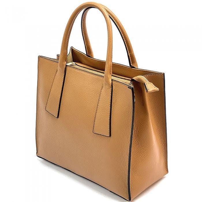 Handmade Pebbled Leather Tote: Classic Italian Design, Gold Hardware